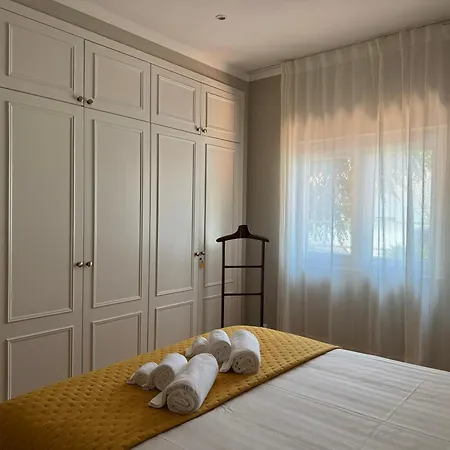 Family In With Pool Vakantiehuis